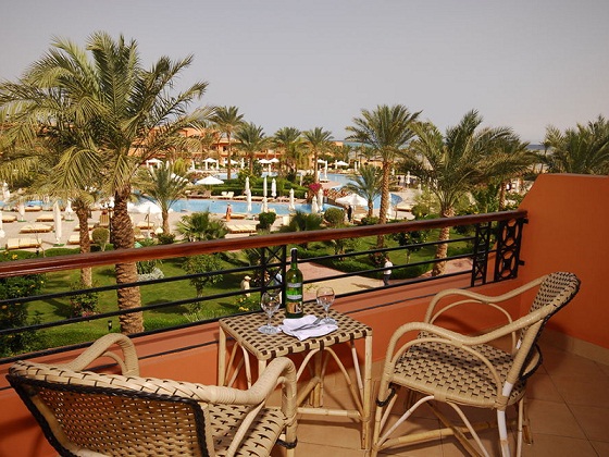 Отель Amwaj Oyoun Hotel & Resort 5
